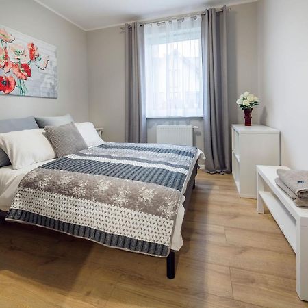 Apartament Liliowa 4 Z Tarasem クドヴァ・ズドゥルイ エクステリア 写真